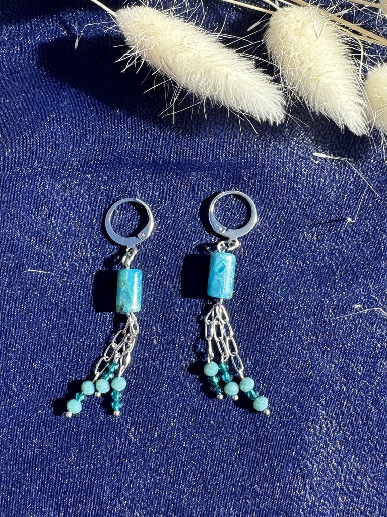 Boucles d'oreilles cylindre Apatite, perles de verre, chainette et boucles acier inoxydable argenté